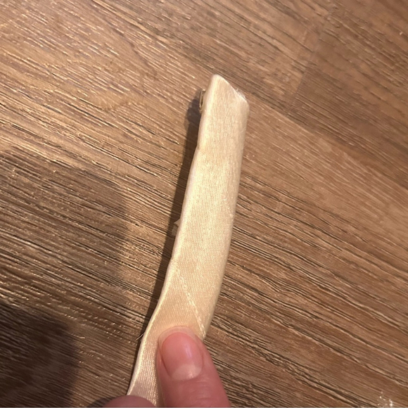 Stella York Bridal Belt / Sash – Ivory, Size 6 - Picture 4 of 5